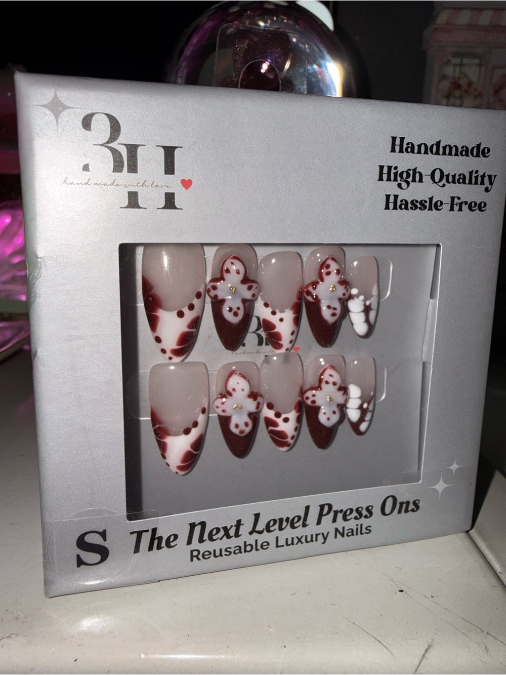 3H Reusable Press-On Nails - Burgundy/Brown Floral Almond Set size Small